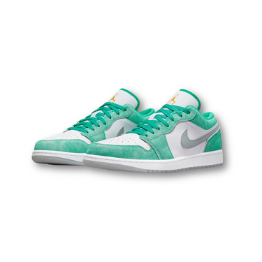 Jordan 1 Low SE New Emerald