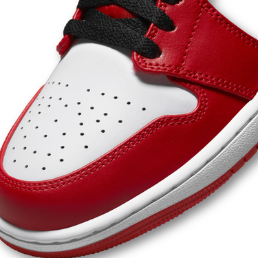 Air Jordan 1 Low Bulls