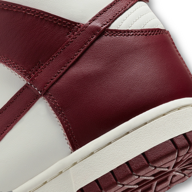 Nike Dunk High Sail Team Red (W)