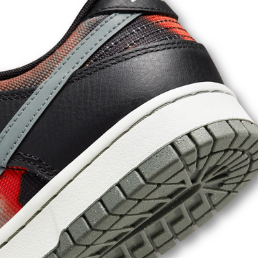 Nike Dunk Low Graffiti Black Red