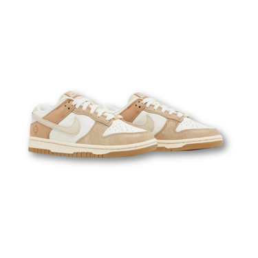 Nike Dunk Low SE Australia (Women's)