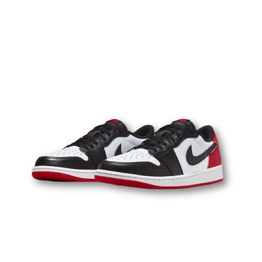 Jordan 1 Retro Low OG Black Toe (2023)