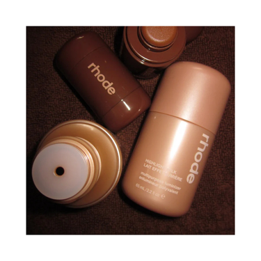 Rhode Highlight Milk 02 Pearly Champagne Multipurpose Luminizer