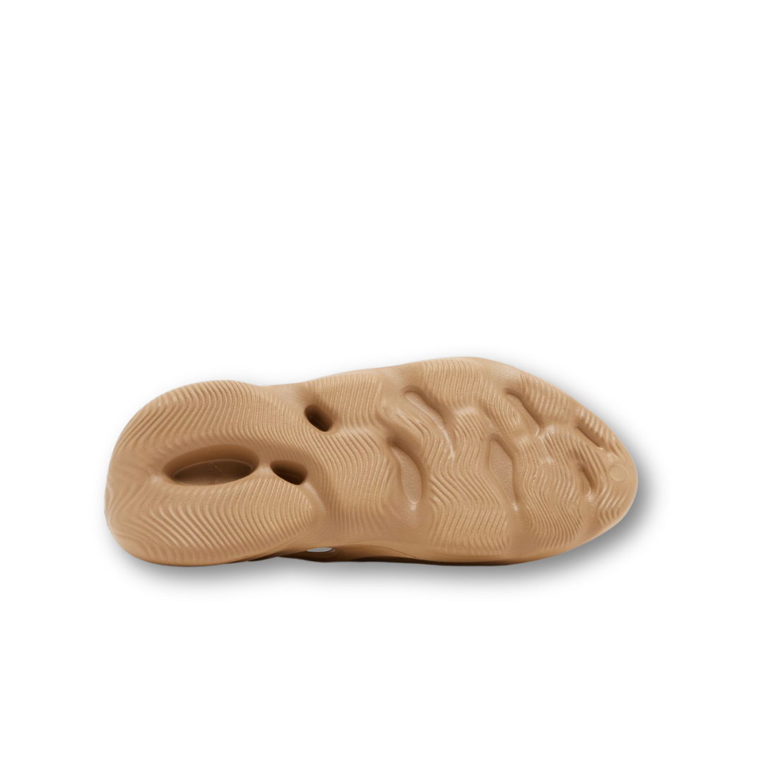 Adidas Yeezy Foam RNR Clay Taupe