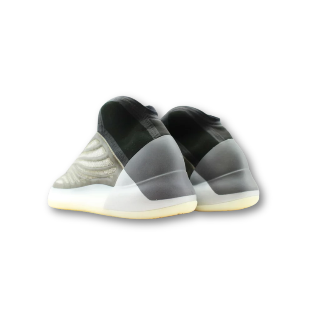 Adidas YZY QNTM Barium