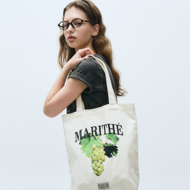 Marithé François Girbaud Grape Graphic Eco Bag Natural