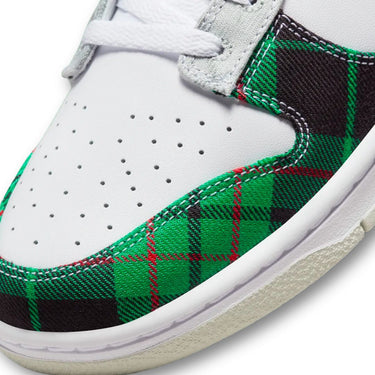 Nike Dunk Low Tartan Plaid