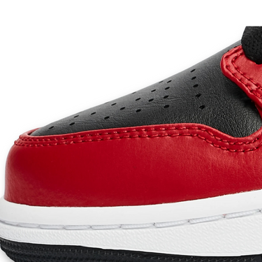 Air Jordan 1 Mid Chicago Toe